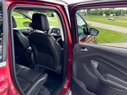 Used 2014 Ford Escape SE w/ Equipment Group 201A AWD/4WD image 29