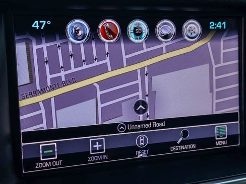 Used 2017 Chevrolet Suburban Premier image 7