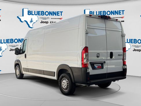 Used 2026 RAM ProMaster 2500 w/ Convenience Group FWD image 7