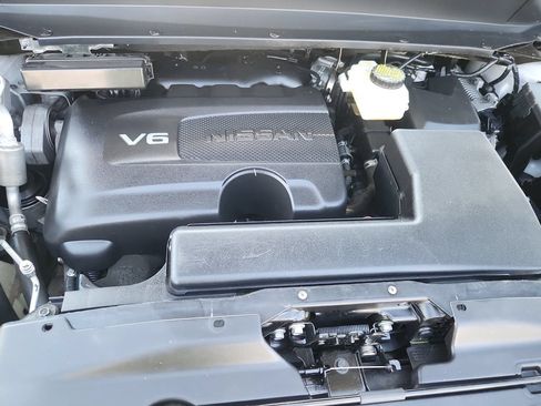 Used 2020 Nissan Pathfinder SL AWD/4WD image 17