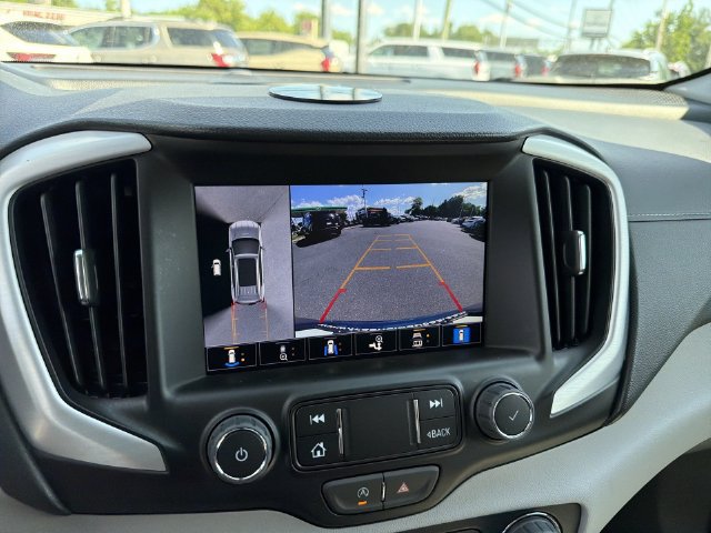 Certified 2024 GMC Terrain SLT w/ Infotainment Package II AWD/4WD image 15