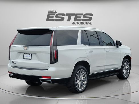 Used 2024 Cadillac Escalade Luxury w/ LPO, Floor Liner Package AWD/4WD image 4