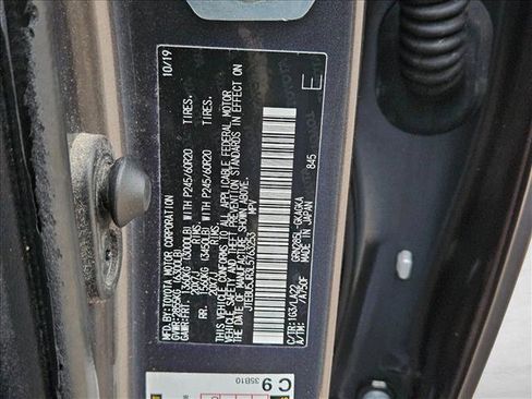 Used 2020 Toyota 4Runner Limited image 25