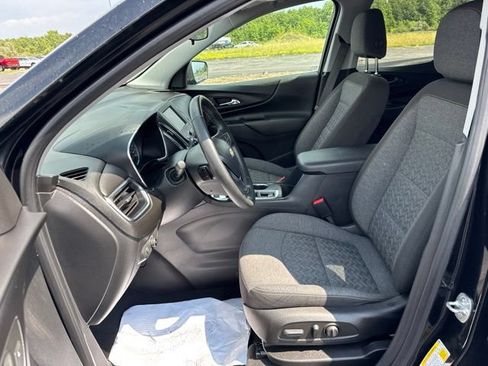 Used 2023 Chevrolet Equinox LT w/ Driver Convenience Package AWD/4WD image 8