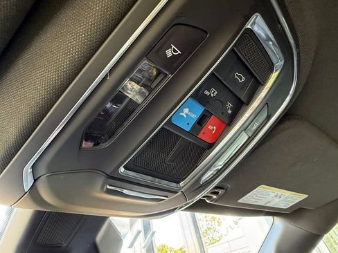 Used 2024 Jeep Wagoneer Series III AWD/4WD image 15