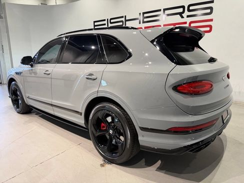 Used 2022 Bentley Bentayga AWD/4WD image 7