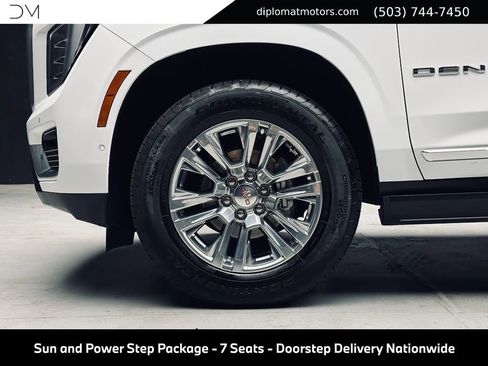 Used 2026 GMC Yukon Denali w/ Sun & Power Step Package AWD/4WD image 46