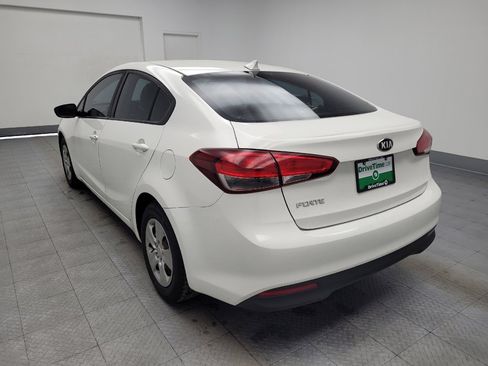 Used 2017 Kia Forte LX image 5