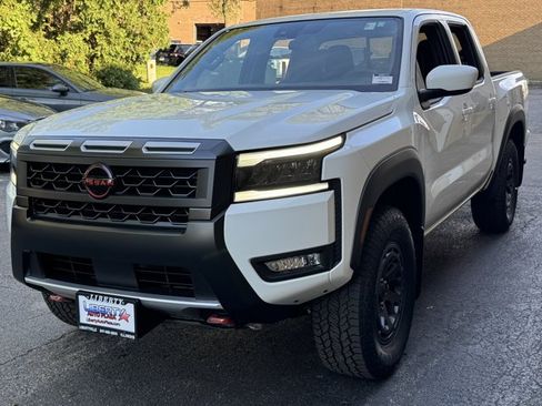 New 2026 Nissan Frontier PRO-4X w/ Tow Package AWD/4WD image 37