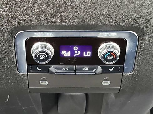 Used 2023 GMC Yukon XL AT4 AWD/4WD image 45