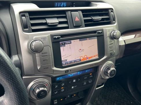 Used 2017 Toyota 4Runner SR5 Premium image 19