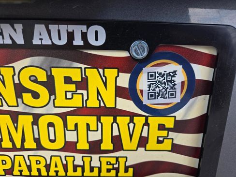 Used 2018 Chevrolet Traverse LT w/ LPO, Floor Liner Package AWD/4WD image 11