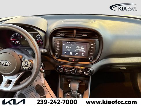 Used 2021 Kia Soul LX image 18