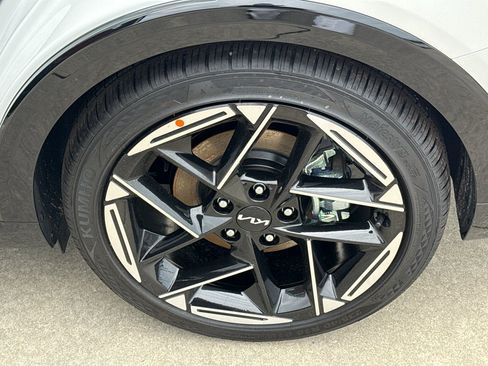 New 2026 Kia K4 GT-Line Turbo w/ GT-Line Premium Package FWD image 23