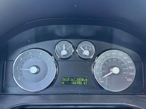 Used 2007 Mercury Milan Premier image 12