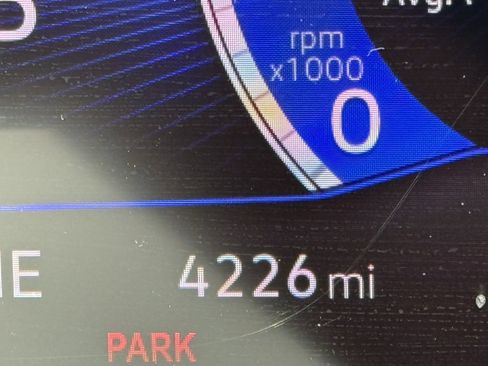 Used 2025 Volkswagen Taos SE image 14