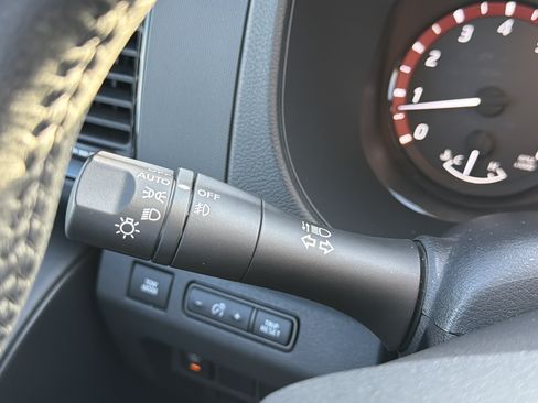 Used 2022 Nissan Frontier Pro-X w/ Pro-X Premium Package RWD image 18