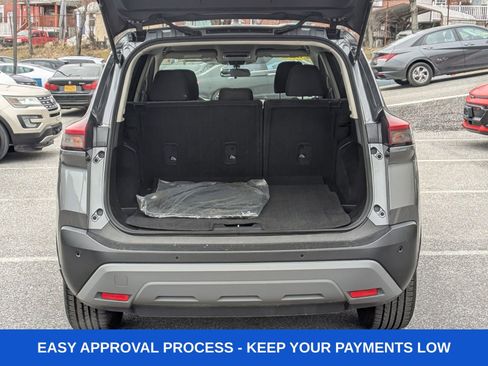 Used 2022 Nissan Rogue SV FWD image 7
