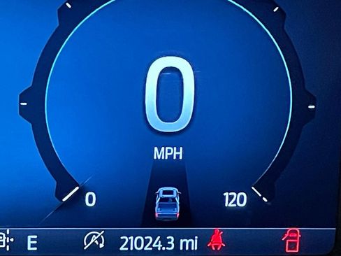 Used 2025 Ford F150 XLT w/ Equipment Group 301A Standard image 6