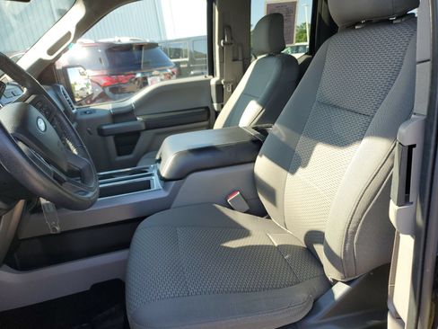 Used 2016 Ford F150 XLT w/ Equipment Group 302A Luxury AWD/4WD image 16