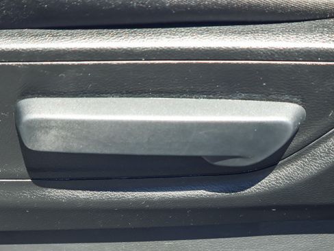 Used 2023 RAM 1500 Big Horn RWD image 10