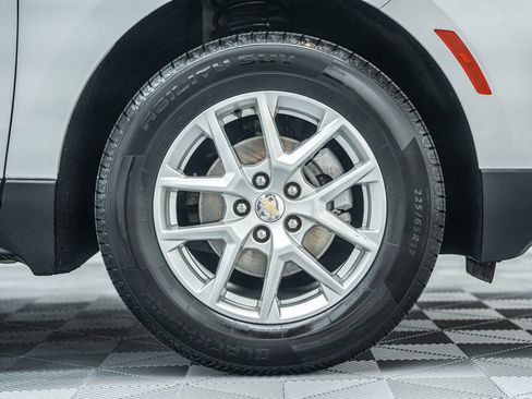 Used 2022 Chevrolet Equinox LS w/ LS Convenience Package image 13