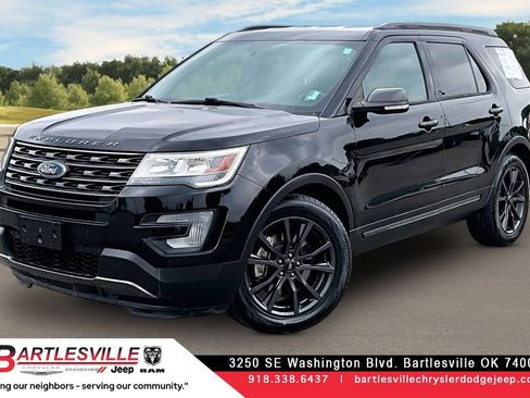 Used 2017 Ford Explorer XLT w/ Equipment Group 202A FWD image 1