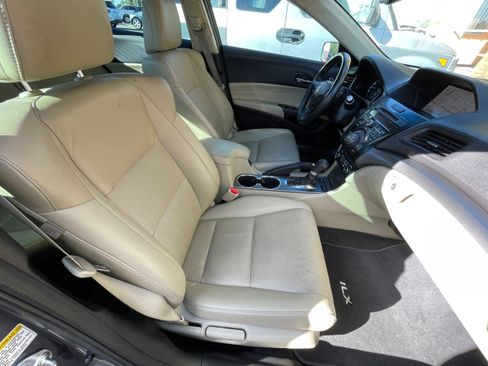 Used 2013 Acura ILX w/ Technology Package image 24