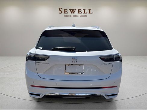 New 2025 Buick Envision Avenir image 4