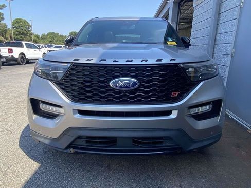 Used 2023 Ford Explorer ST w/ Equipment Group 401A AWD/4WD image 2