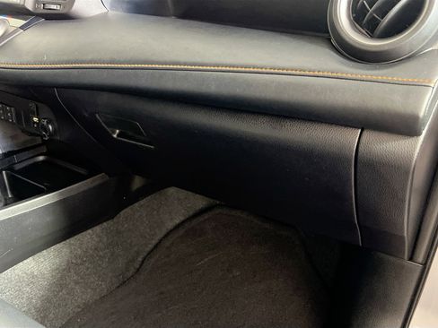 Used 2016 Toyota RAV4 SE image 35