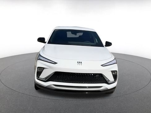 Used 2025 Buick Envista Sport Touring image 4