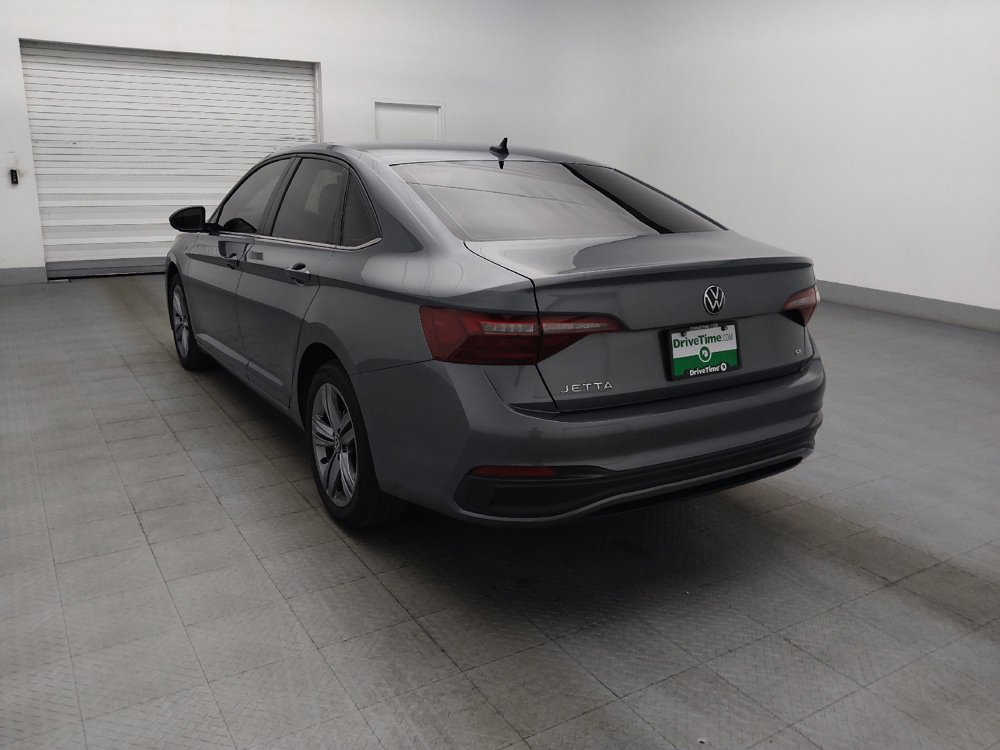 Used 2024 Volkswagen Jetta SE FWD image 5