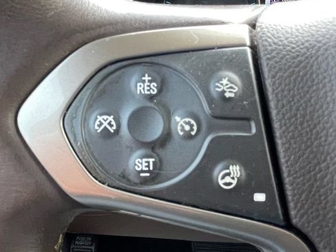 Used 2015 Chevrolet Silverado 1500 High Country w/ High Country Premium Package RWD image 19