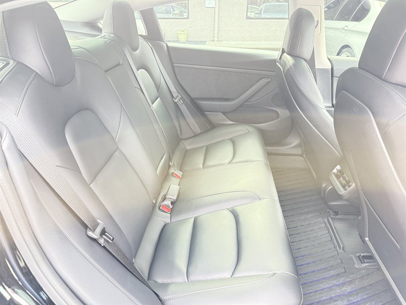 Used 2022 Tesla Model 3 Performance AWD/4WD image 14