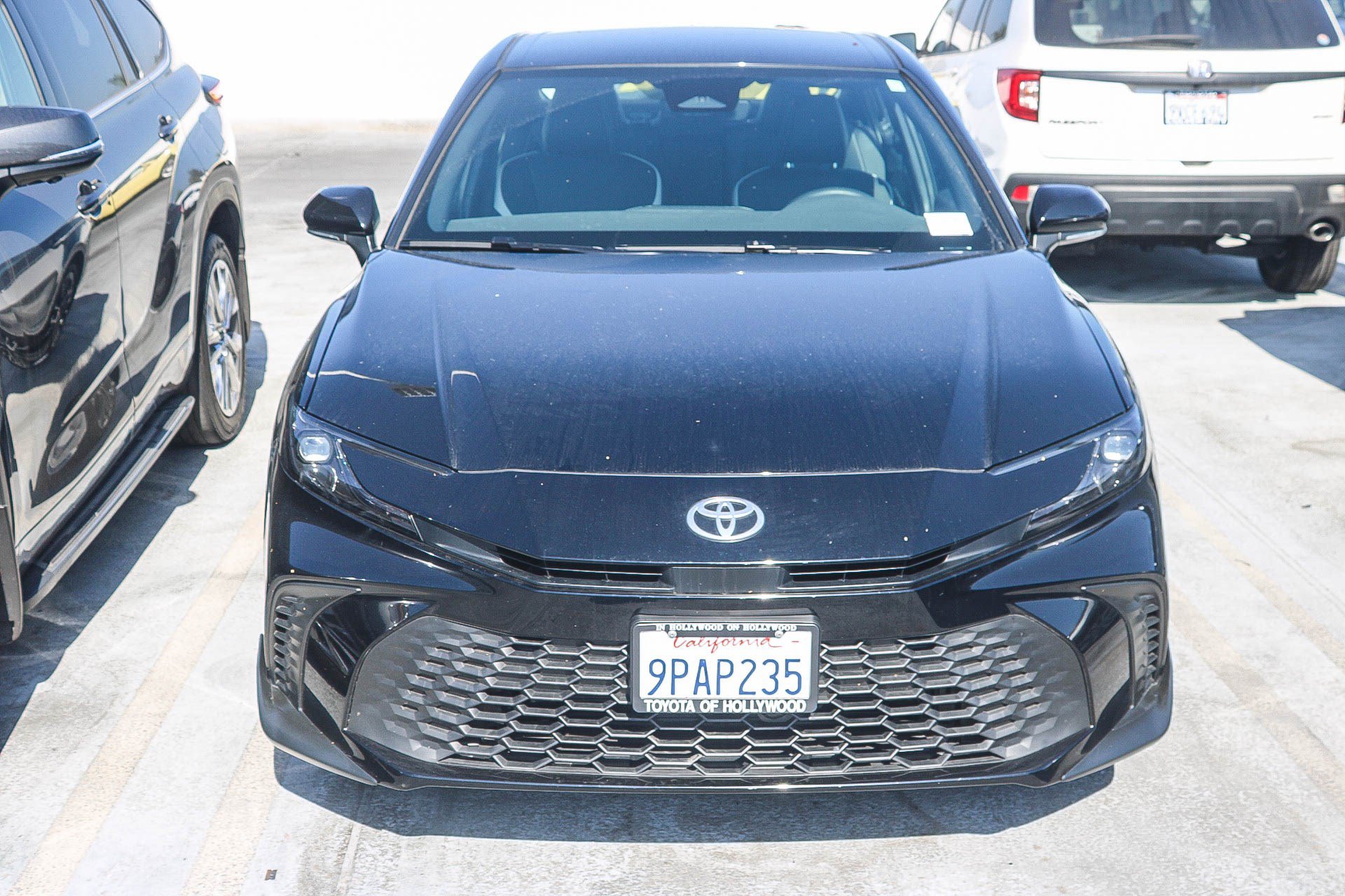 Certified 2025 Toyota Camry SE w/ Convenience Package FWD image 3
