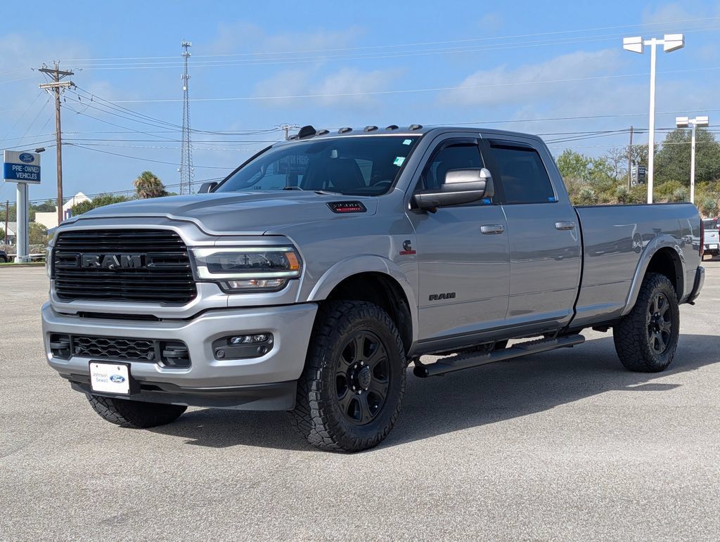 Used 2021 RAM 3500 Laramie w/ Night Edition AWD/4WD image 4