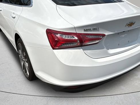 Used 2023 Chevrolet Malibu LT FWD image 34