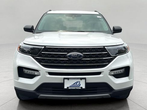 Certified 2024 Ford Explorer XLT w/ Equipment Group 202A AWD/4WD image 6