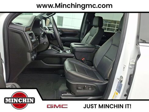 Certified 2023 Chevrolet Suburban Premier AWD/4WD image 12