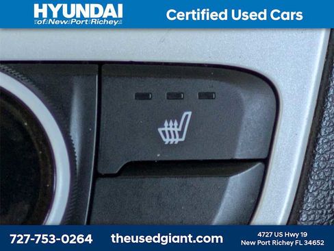 Certified 2024 Hyundai Venue Limited image 25
