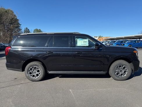 New 2025 Ford Expedition Max Active image 6