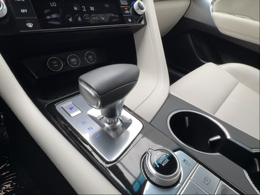 Used 2024 Genesis G70 2.5T AWD/4WD image 46