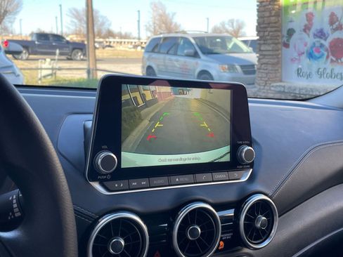 Used 2025 Nissan Sentra SV image 22