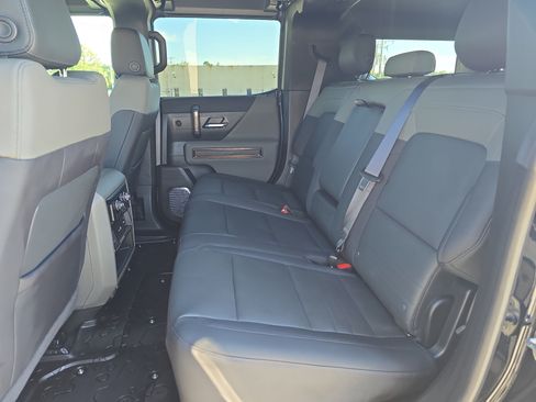 Used 2024 GMC Hummer EV 3X w/ Extreme Off-Road Package AWD/4WD image 14