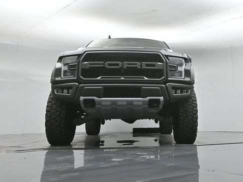 Used 2019 Ford F150 Raptor w/ Equipment Group 802A Luxury AWD/4WD image 47