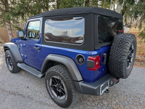 Used 2018 Jeep Wrangler Sport image 7