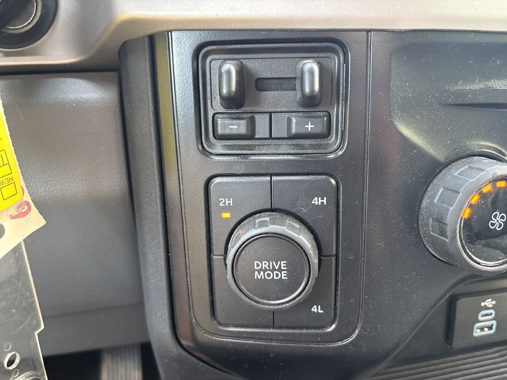 Used 2026 Ford F350 XLT AWD/4WD image 8