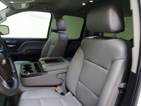 Used 2019 Chevrolet Silverado 1500 W/T RWD image 23