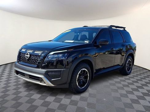 Certified 2025 Nissan Pathfinder Rock Creek AWD/4WD image 3